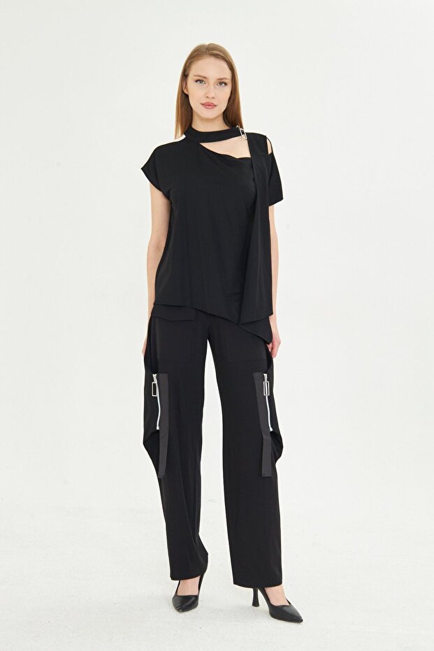 Black Design Pants with Zipper Detail