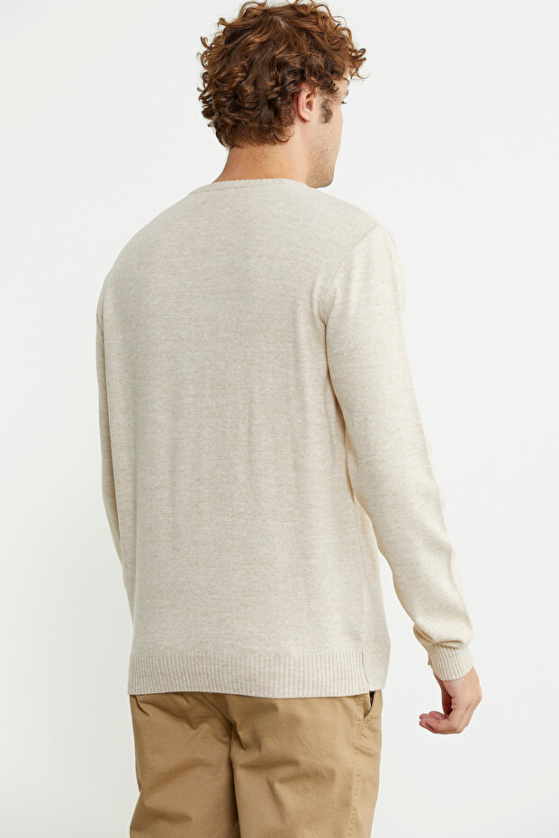 سترة تريكو أساسية برقبة دائرية بلون الحجر - 6