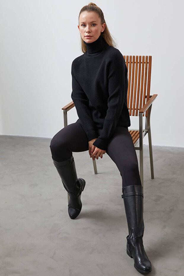 Full Fisherman Knitwear Sweater - Black