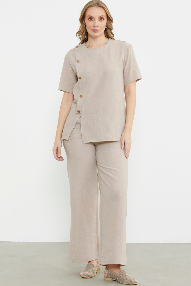 طقم مريح بمظهر كتان بأزرار - حجري - 1