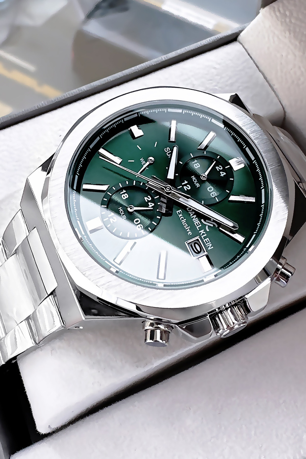 Exclusive Men's Wristwatch 3 Atm Water Resistant Silver Color Steel Band Dke2124C4