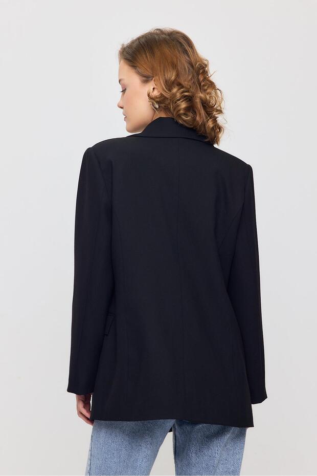 3882 سترة بغطاء جيب بزر مزدوج باللون الأسود - 5