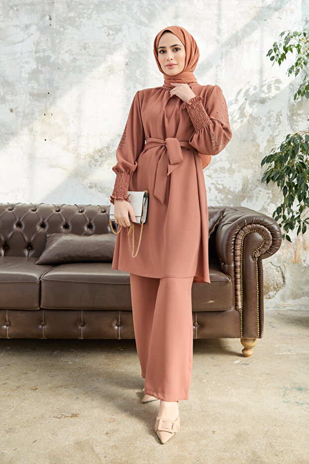 Stone Embroidered Set with Arms - Camel