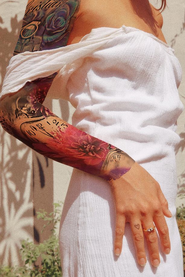 Geçici Çiçek ve Saat Kol ve Bacak Kaplama Dövmesi / Tattoo - 1