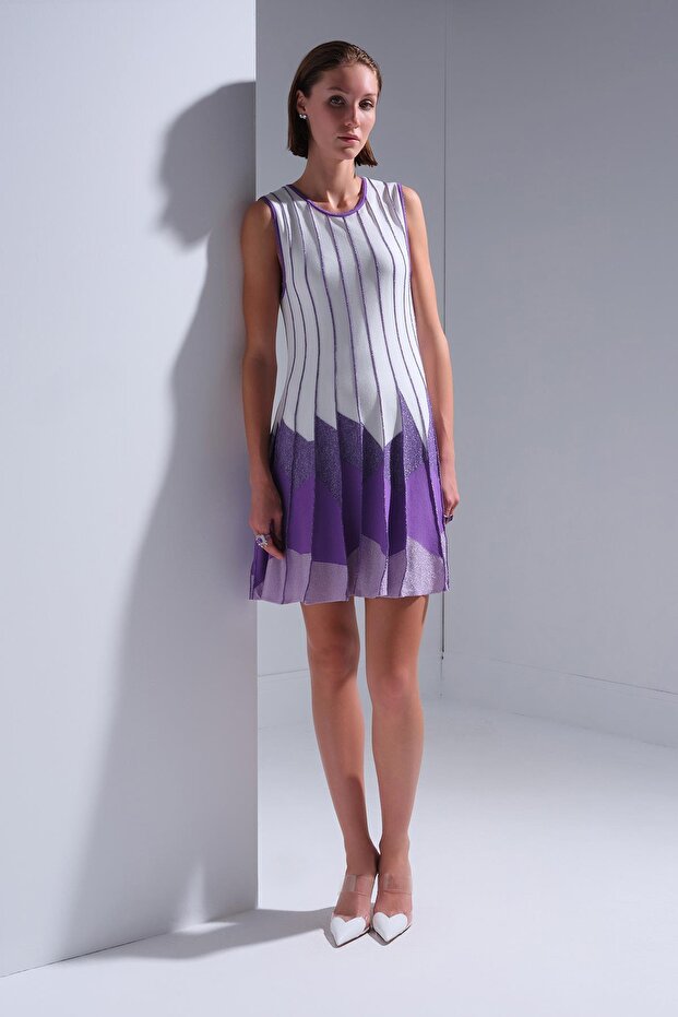 Etek Ucu Pileli Mini Elbise - 3