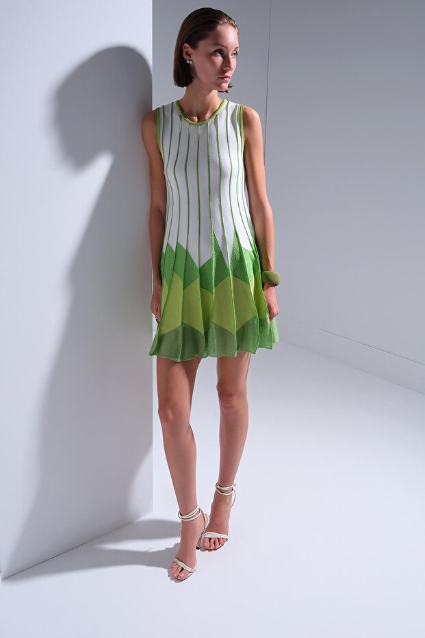 Etek Ucu Pileli Mini Elbise - 1