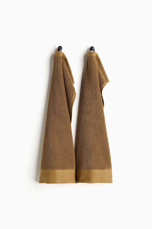 2-pack cotton terry guest towels