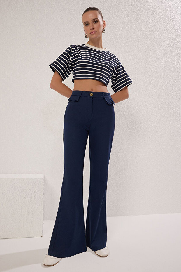 Lacivert Sahte Cep Kapaklı Pamuklu Bootcut Pantolon TWOSS25PL00077 - 2