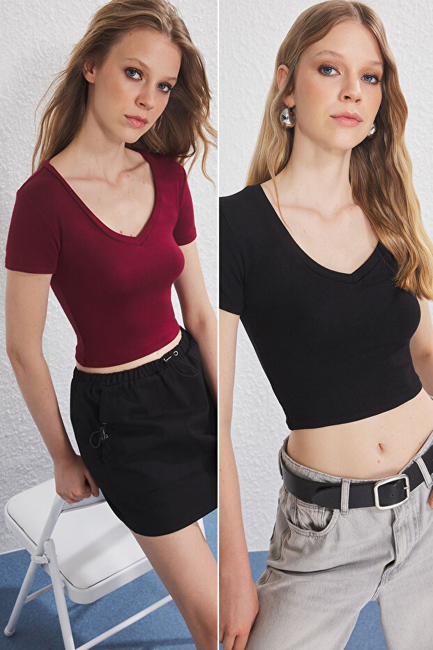 Siyah-Bordo 2'li Paket V Yaka Vücuda Oturan Crop Esnek Örme Bluz TWOSS25BZ00504 - 1