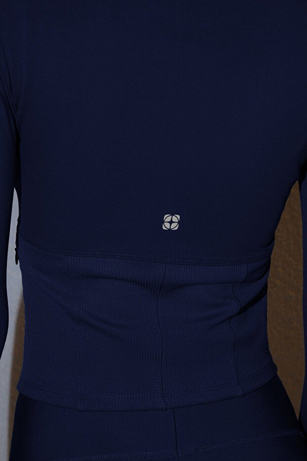 Lacivert Fırçalı Soft Kumaş Baş Parmak Delikli Örme Spor Ceket/Sweatshirt THMAW25SK00001 - 4