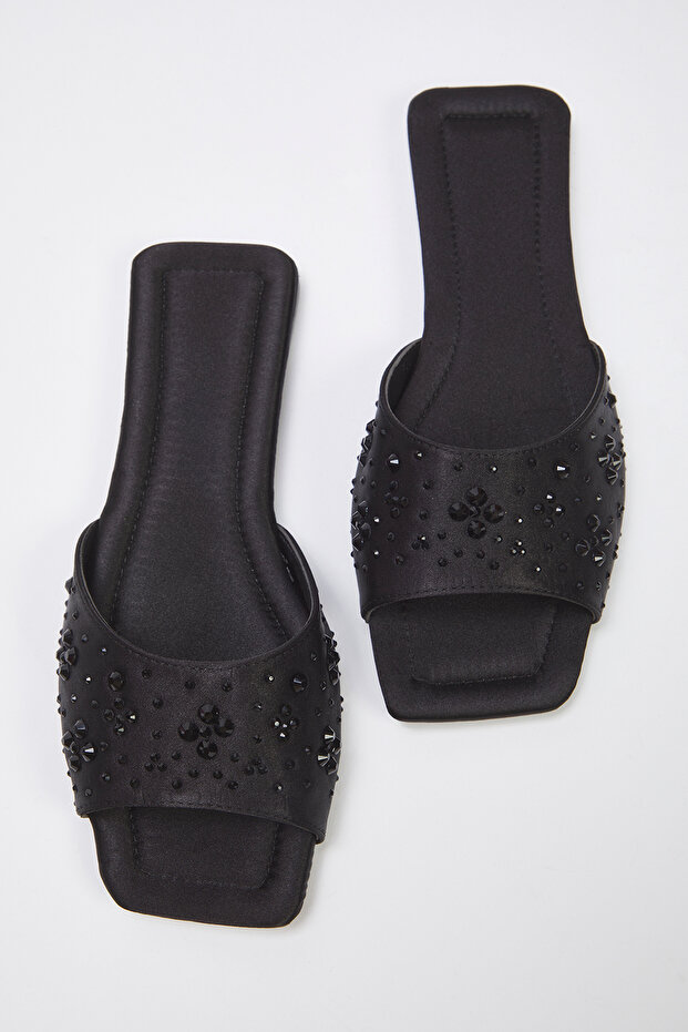 Czarne satynowe kapcie damskie stylowe TAKSS25TE00025 - 1