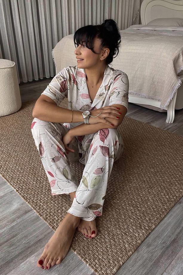 Renkli Yaprak Desenli Penye Pijama Takımı - 2