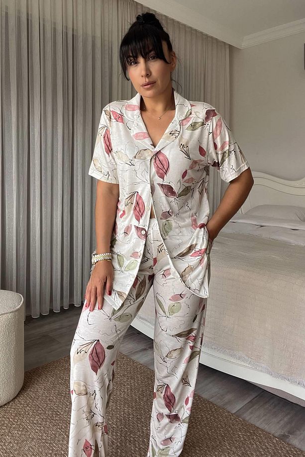 Renkli Yaprak Desenli Penye Pijama Takımı - 3