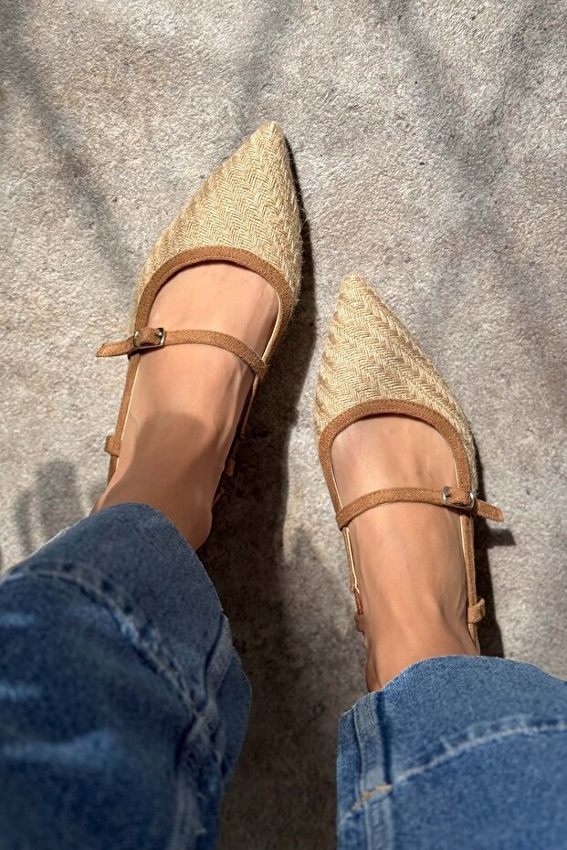 Dámske balerínky X-Harmony Wicker Tan Belt Detail so špicatou špičkou na krátkom podpätku - 8