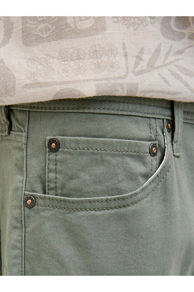 Shorts mit normaler Passform - 6