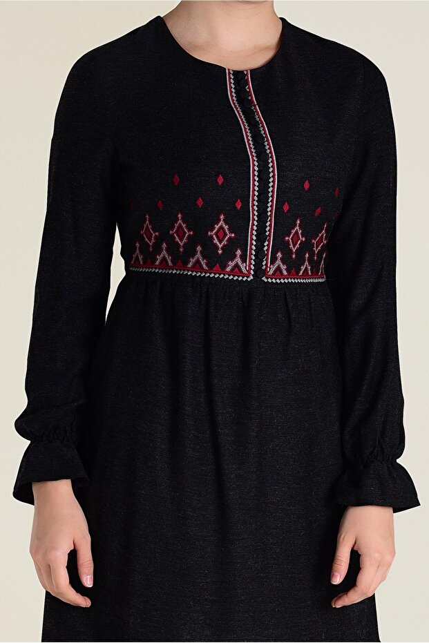 NAKIŞ İŞLEMELİ DÜĞMELİ TUNİK 4665 - 4