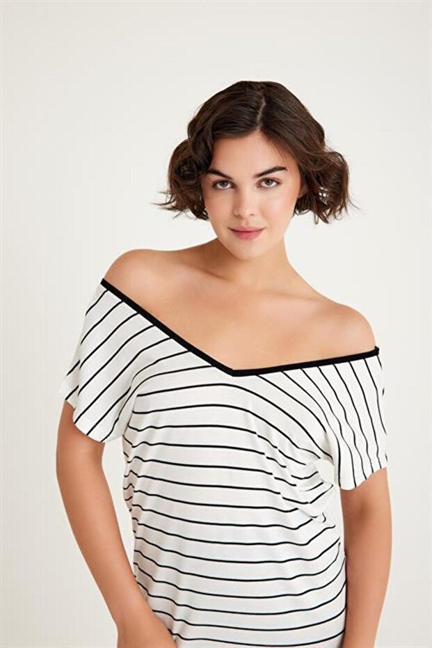 2 Pcs Front and Back V-Neck Basic Cotton T-Shirt - 8