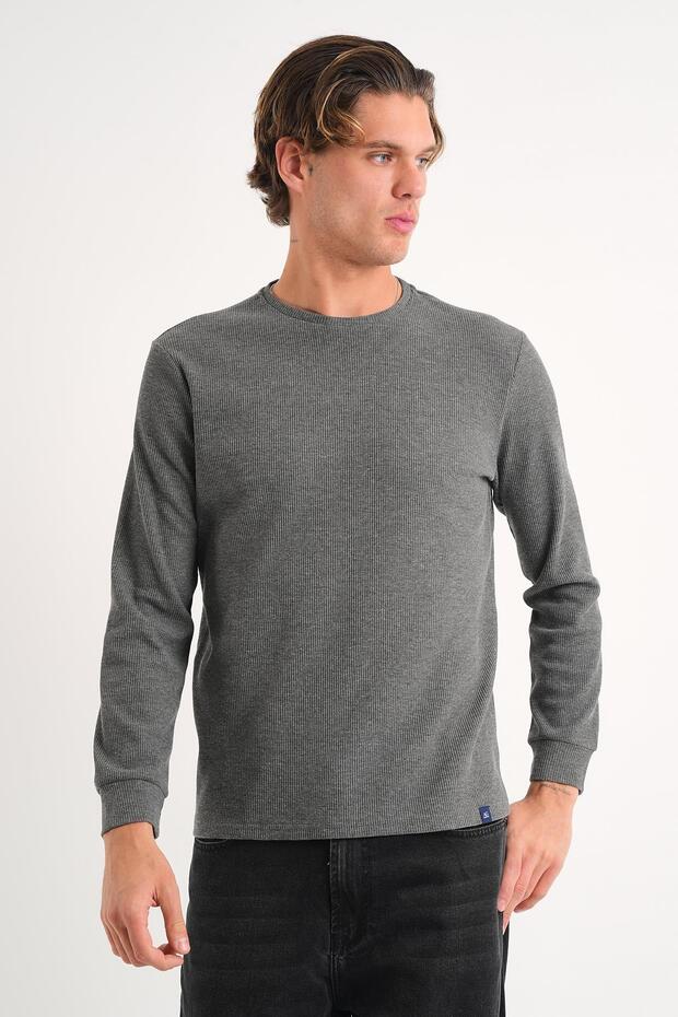 Long Sleeve Crew Neck Basic Sweatshirt - 1