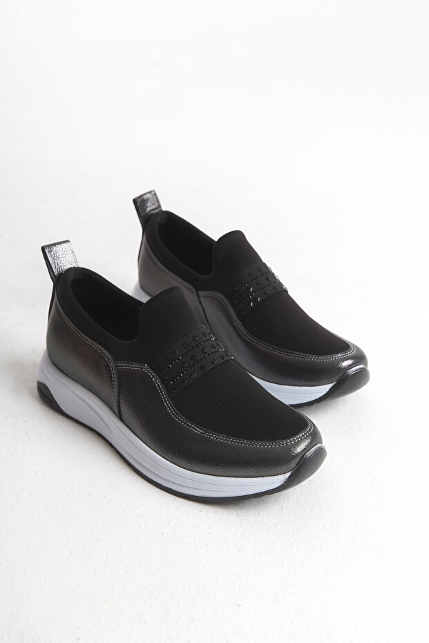 Rosa Marlowe Black and White Leather Laceless Thick Sole Casual Sports Shoes