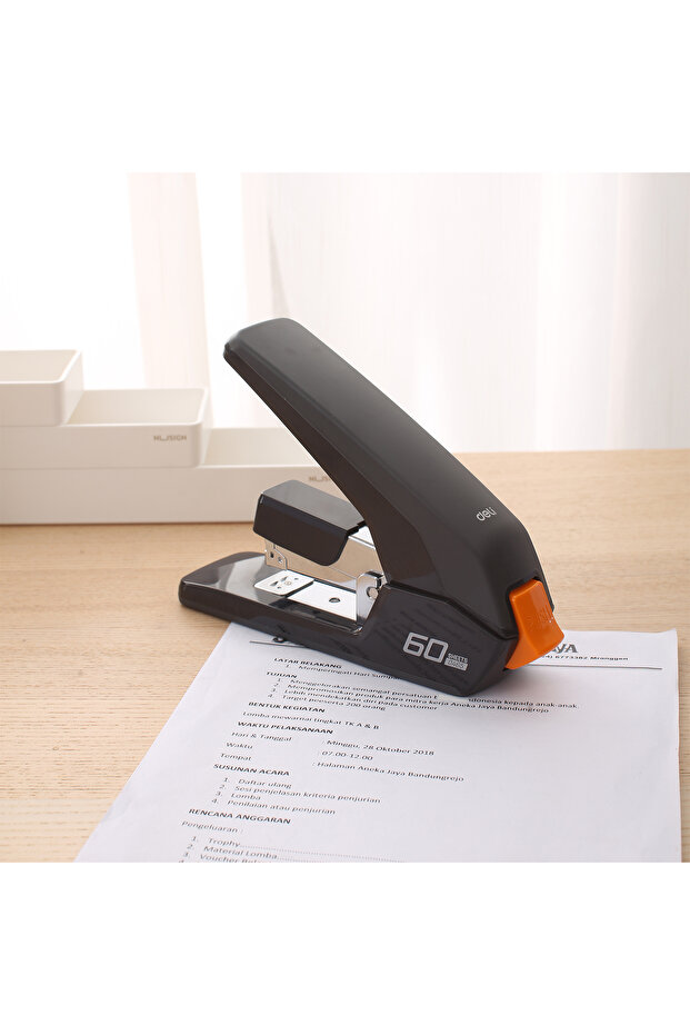 E0465 Effortless Stapler - 60 Sheets - Black - 2