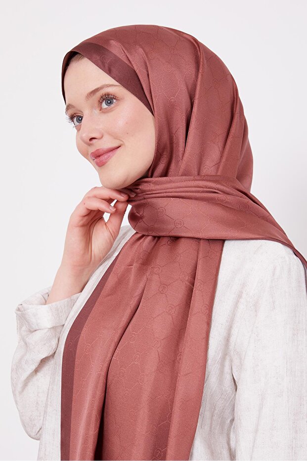 Violet Honeycomb Pattern Monogram Silk Shawl - 2