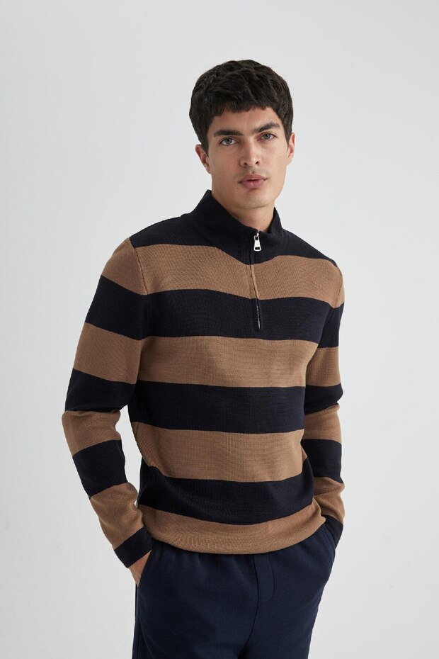 Slim Fit Slim Fit Striped Stand Collar Zippered Knitwear Sweater Y1577Az23Wn