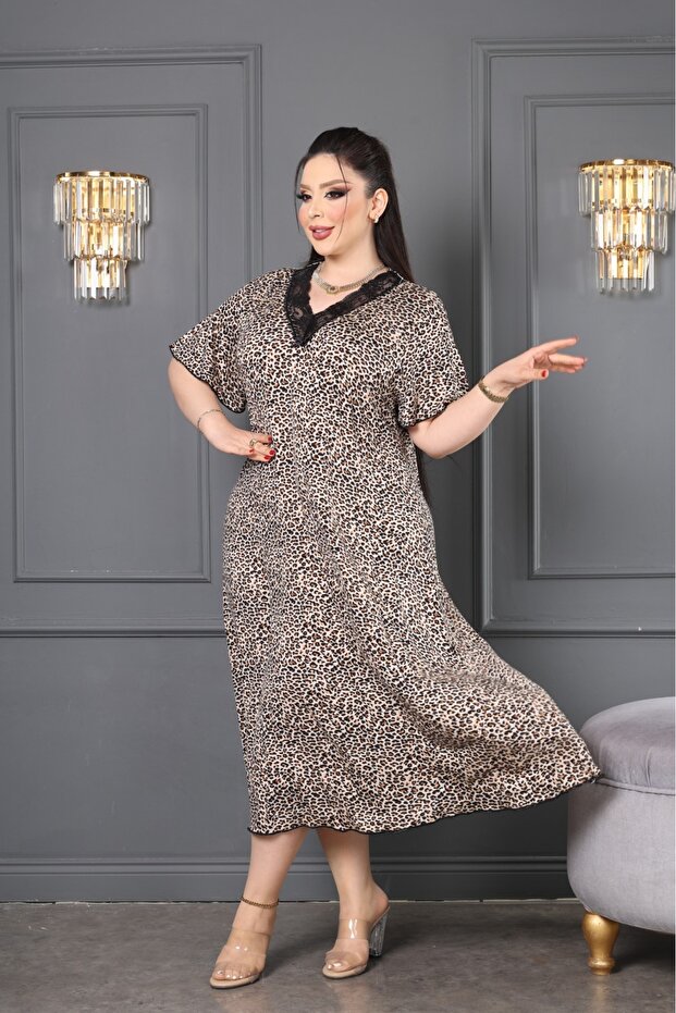 فستان من الدانتيل الخيزران مزين بمقاس كبير 6xl