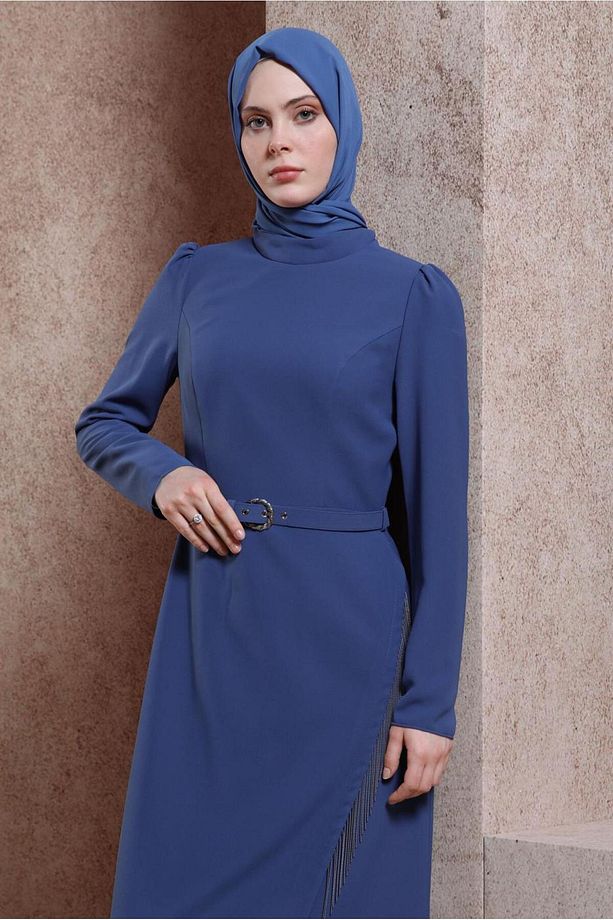 PÜSKÜL DETAYLI KREP ELBİSE 44180 - 2