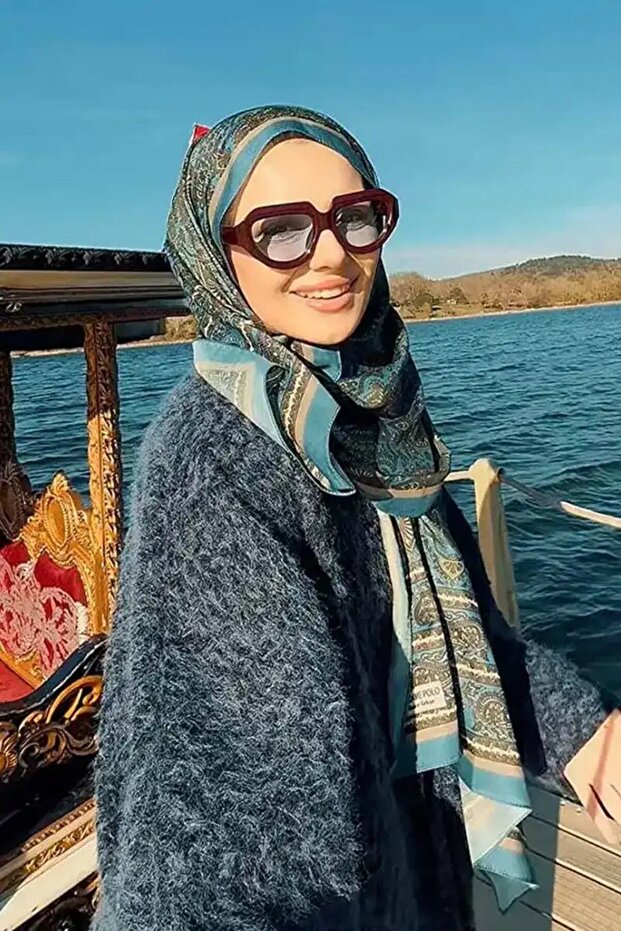 شال توبا باج بنمط فيلوريا التاريخي - نيلي