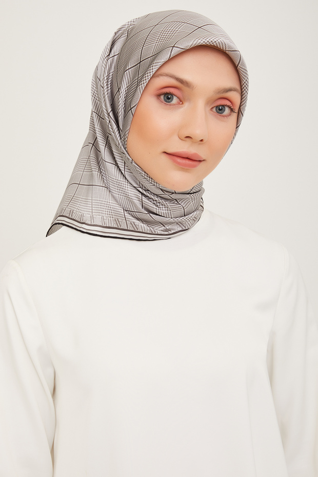 أرمين وشاح حريري 9029D نموذج الحنين