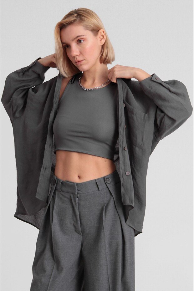 DÜŞÜK OMUZLU OVERSİZE GÖMLEK - 2