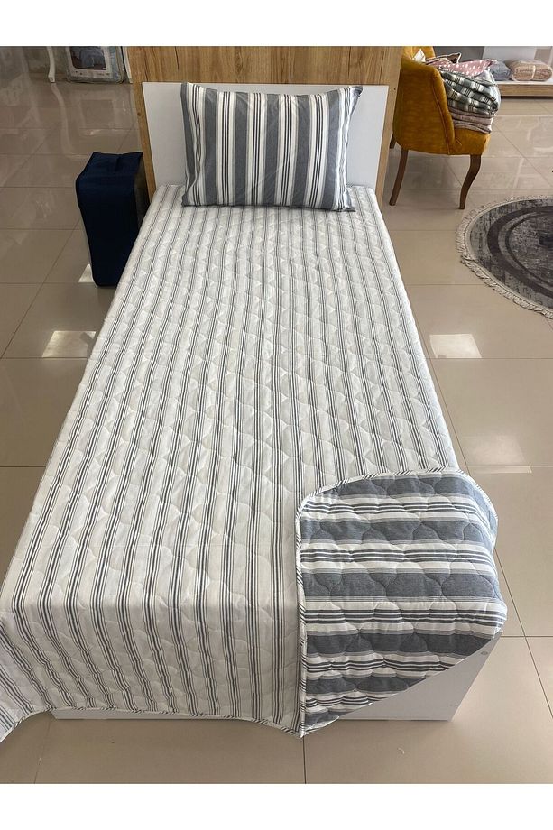Çift Taraflı Tek Kişilik Kapitone Pike Yatak Örtüsü Takımı - 3