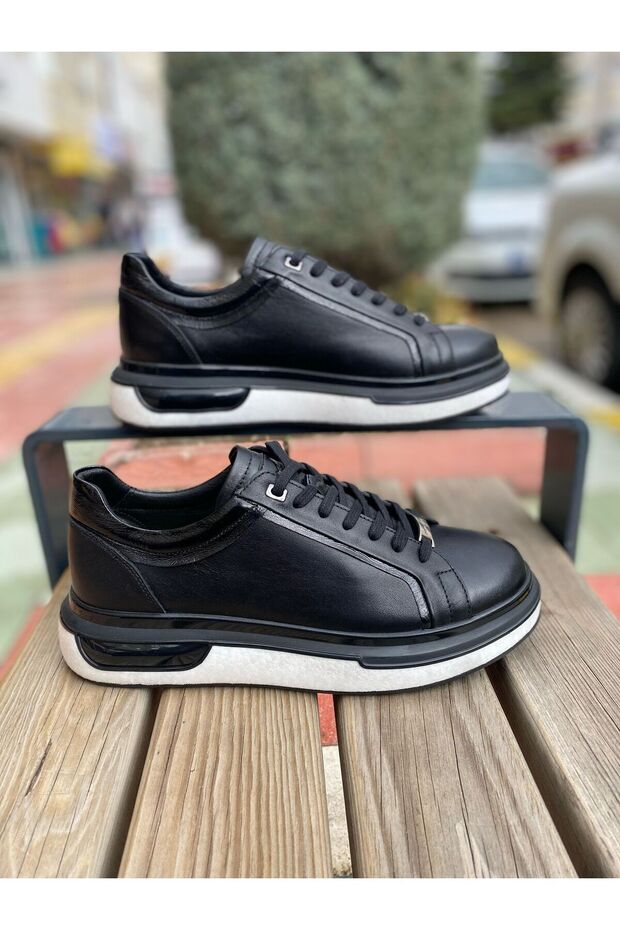 10224 Black Leather Casual Shoes