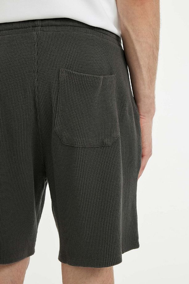 Relax Fit Petek Dokulu Cepli Bermuda Şort C7431ax24sm - 6