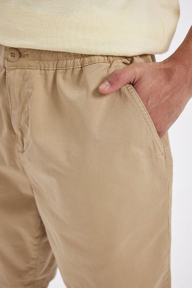 Regular Fit Esnek Bantlı Paça Gabardin Bermuda Şort D2899ax24hs - 5