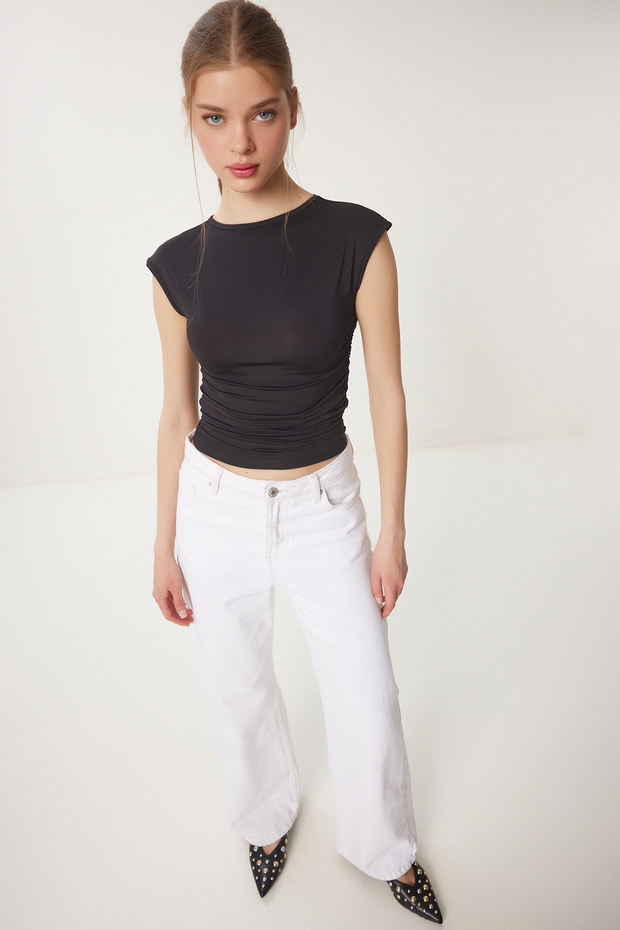Women's Black Gathered Sandy Crop Blouse An00229