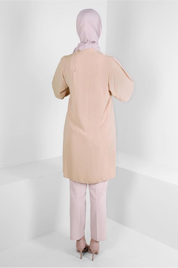 YAKASI BAĞLAMA DETAYLI GİZLİ DÜĞMELİ TUNİK 43508 - 3