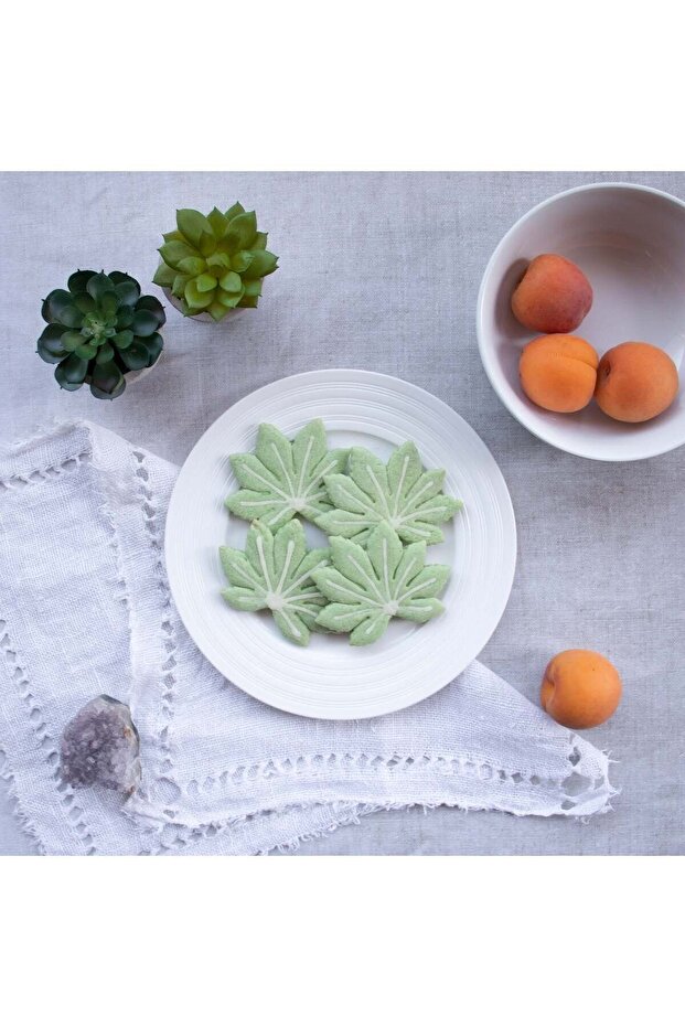 Four Different Leaf Patterned Cookie Mold and Sugar Dough Mold Set - 4