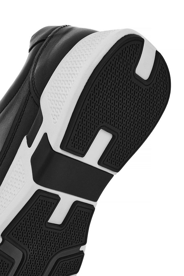 Erkek Siyah Bağcıklı Kalın Tabanlı Deri Sneaker 25SFD641518 - 8