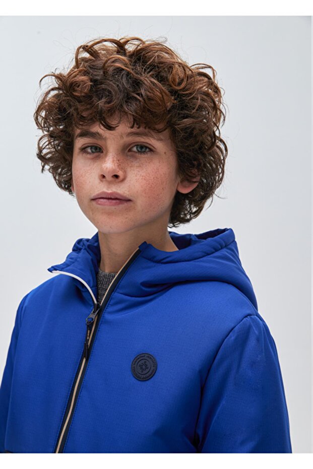 معطف الصبي - 2