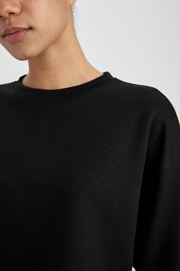 DeFactoFit Crop Bisiklet Yaka Basic Düz Sporcu Sweatshirt B4222AX24SP - 8