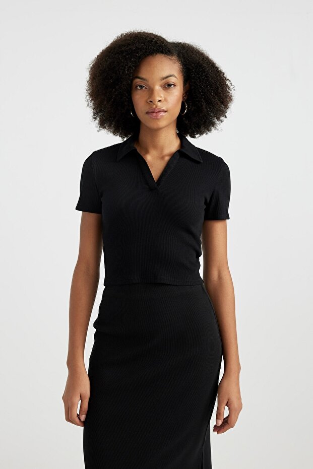 Fitted Polo Neck Short Sleeve T-Shirt A0379ax24sm