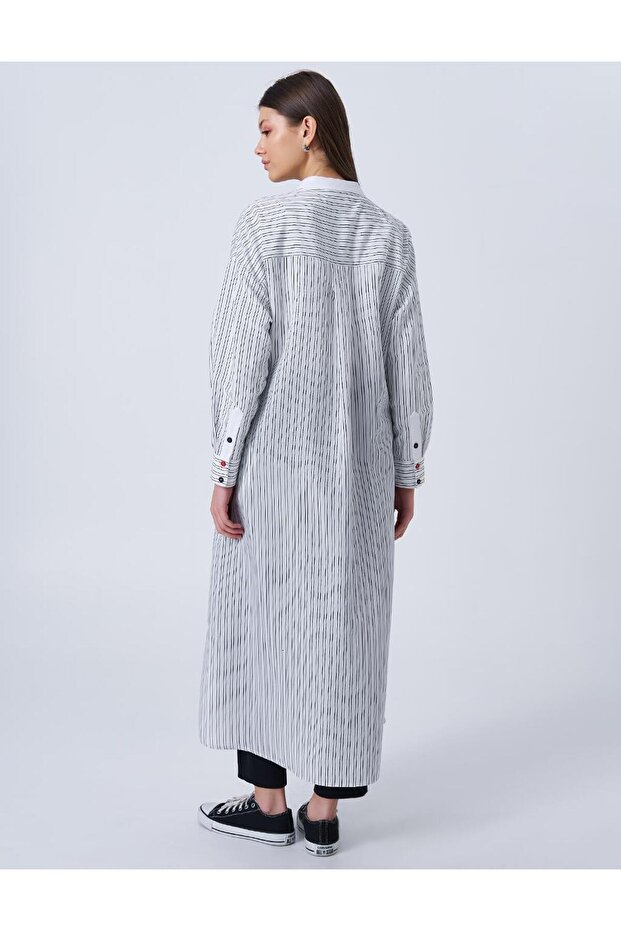 سترة طويلة بنمط الخط الأبيض البصري - 5