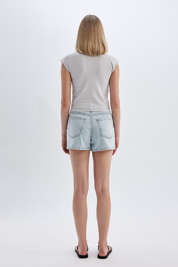Mom Fit Yüksek Bel Dar Paça Jean Şort C0681AX24SM - 5
