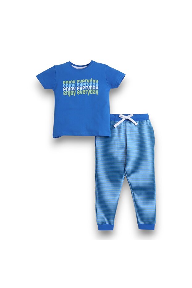 - Printed T-shirt and Stripes Pyjama Set