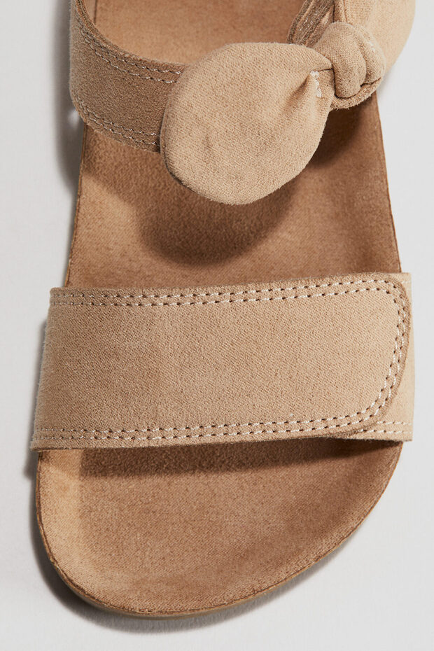 Bilekte Şeritli Sandalet - 3