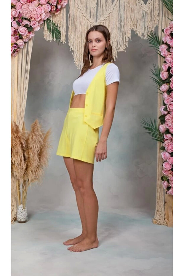 25Y4070 Women's Vest Crop Shorts Set