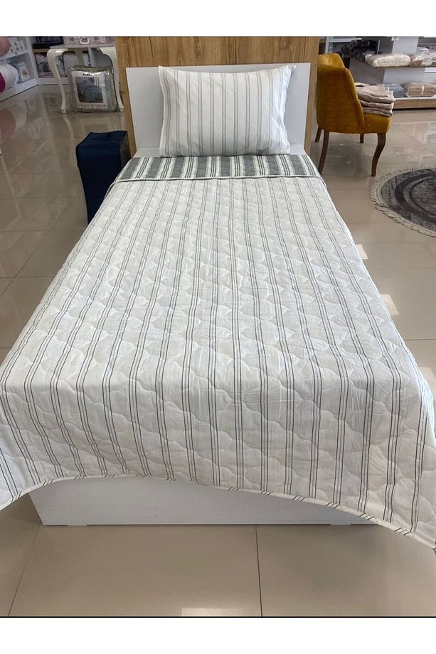 Çift Taraflı Tek Kişilik Kapitone Pike Yatak Örtüsü Takımı - 3