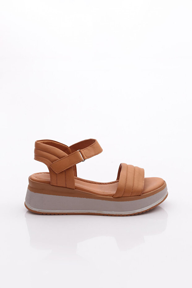 1220-22229 Women's Cross Strap Sandals