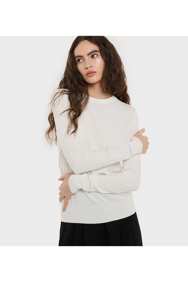 سترة أساسية محبوكة مسطحة ذات رقبة مستديرة - 1